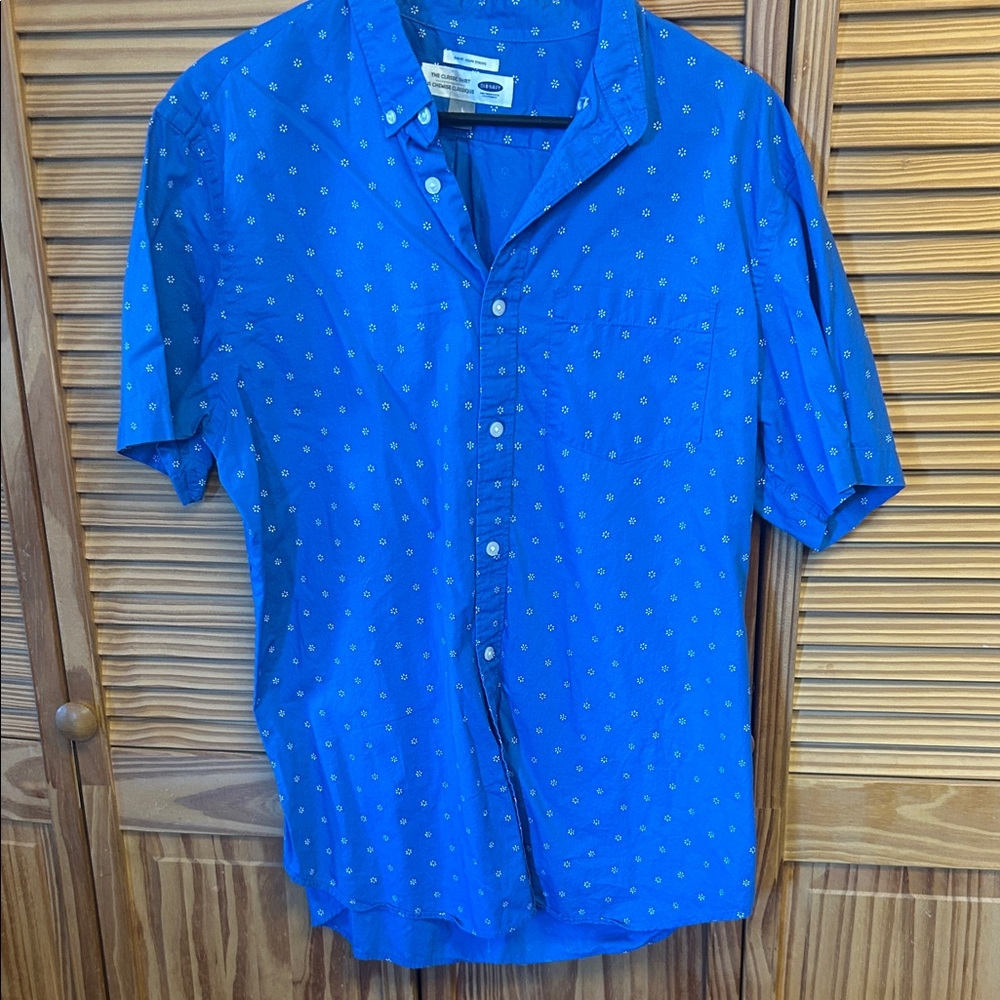 Old Navy Men's Blue Button Down Shirt
